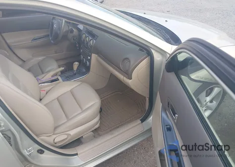 2004 Mazda 6 S z USA, uszkodzony, nr VIN 1YVFP82DX45N71051